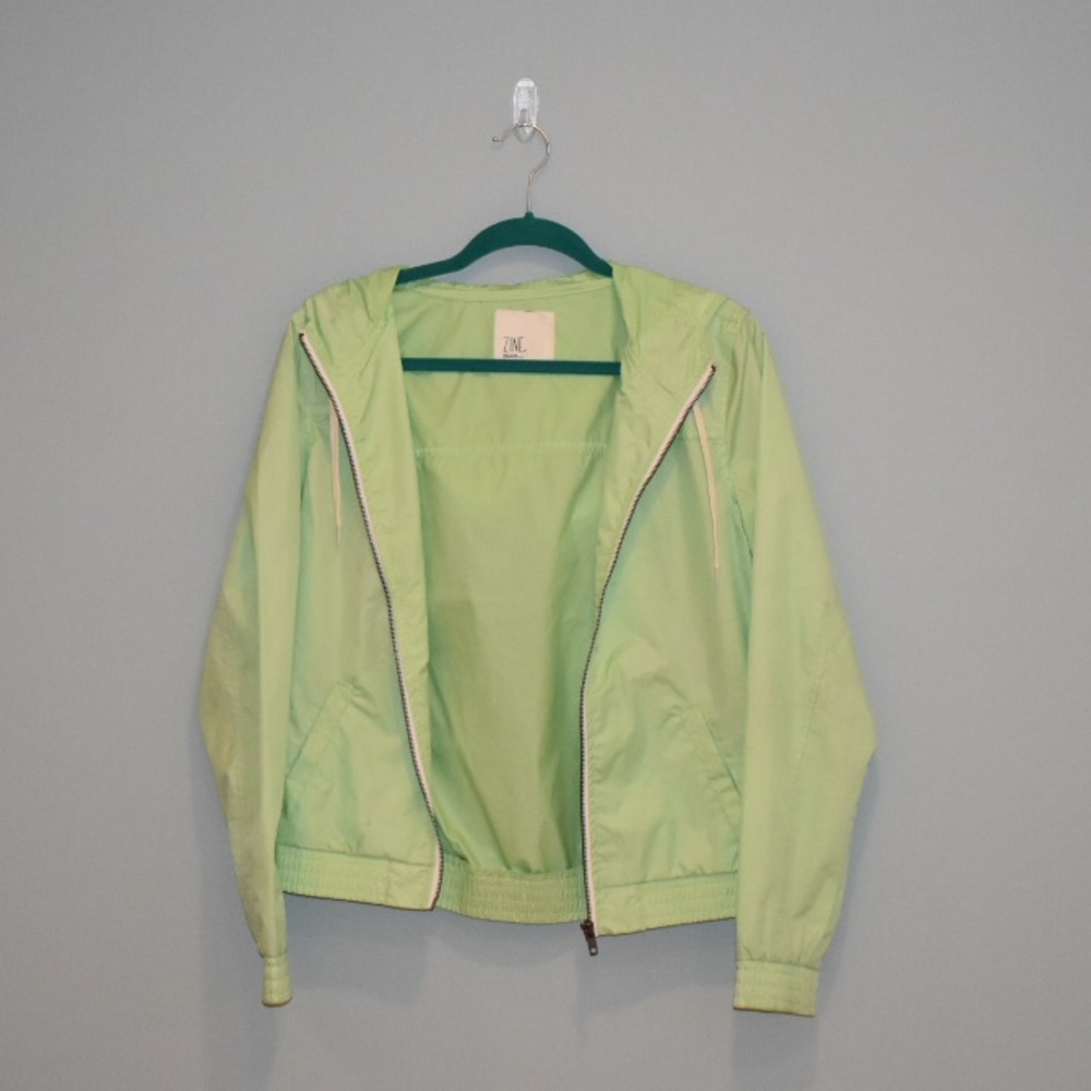 Zine light green light rain jacket